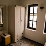 Къща за гости The Greek House